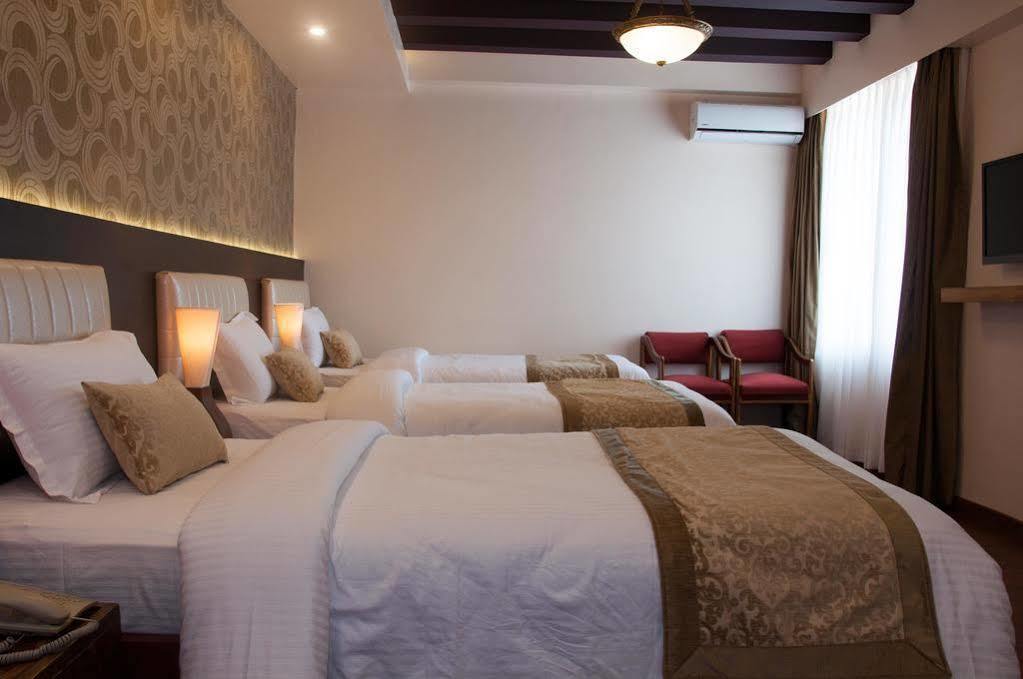 Mandala Boutique Hotel Kathmandu Exterior photo